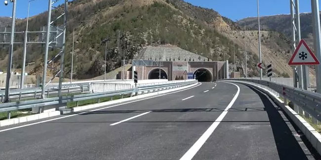 Avrupa'nın en uzun tüneli Zigana'dan geçen vatandaşlar: Dağın çilesi bitti
