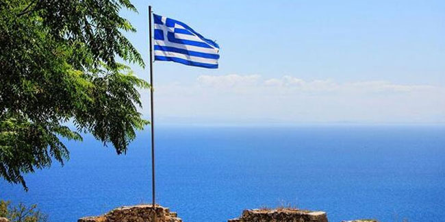 Yunanistan'ın turizm gelirlerine koronavirüs darbesi