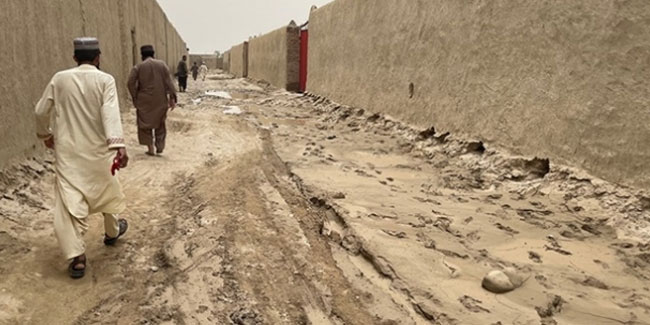 Afganistan sellerle boğuşuyor: 182 ölü