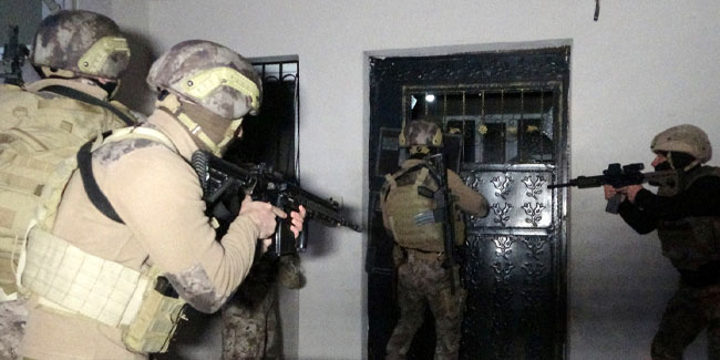  FETÖ'nün askeri gizli yapılanmasına operasyon: 8 tutuklama