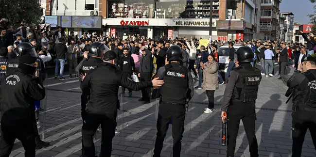 İstanbul'daki izinsiz gösterilerde 132 kişi gözaltına alındı