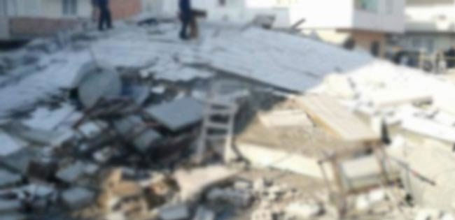 Cezayir'de bina çöktü: 2 ölü