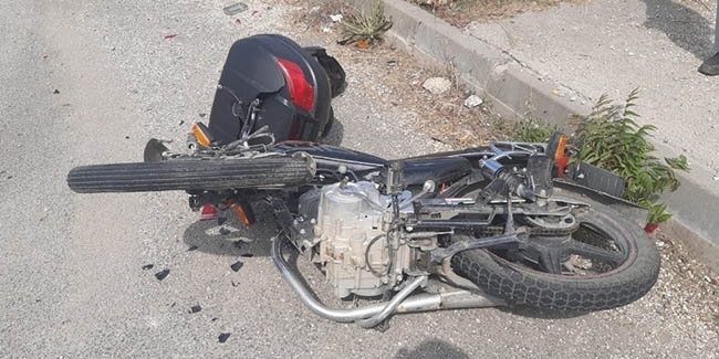 Motosiklet kazası güvenlik kamerasında