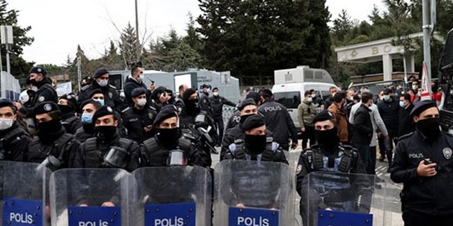 Boğaziçi Üniversitesi'nde gözaltına alınan 45 kişiden 42'si serbest bırakıldı