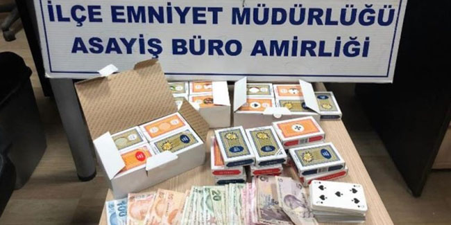 Hatay'da kumar oynayan 3 kişiye 5 bin 448 lira ceza