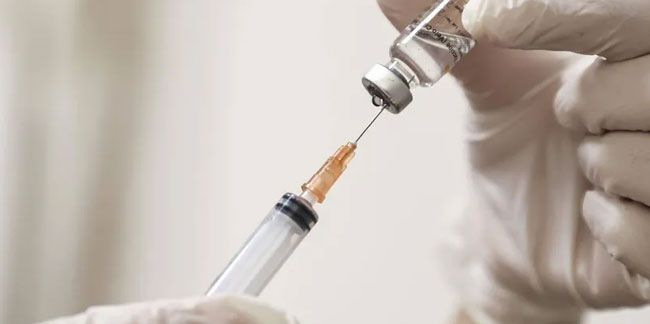 Kanser aşısı yarı yarıya başarılı oldu: Moderna'dan umutlandıran sonuçlar