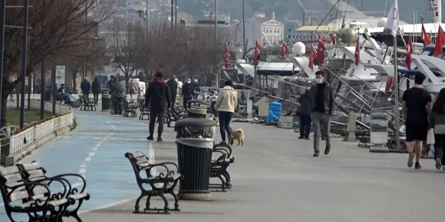 İstanbullular kısıtlama günlerinde evde kalmadı