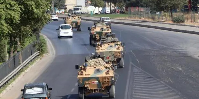 Gaziantep'ten 120 araçlık askeri konvoy yola çıktı