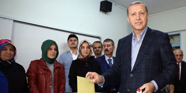 Eski YSK Başkanı Tufan Algan: Erdoğan üçüncü kez aday olamaz