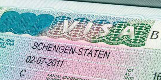 Schengen krizi tur şirketlerini de vurdu!