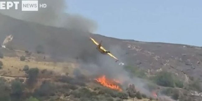 Yunanistan'da yangın söndürme uçağı düştü!