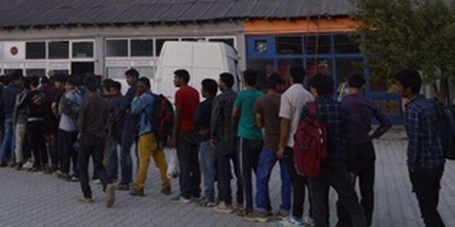 Bitlis’te 29 düzensiz göçmen yakalandı