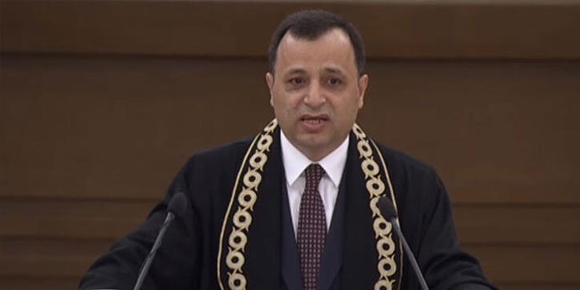 AYM Başkanı Zühtü Arslan: Adaletin gözü bağlı ve taraflara eşittir