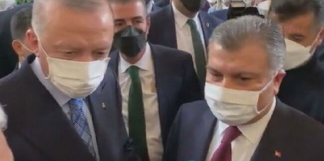 Bakan Koca zamları açıklarken Erdoğan geldi! Diyalogları şaşırttı