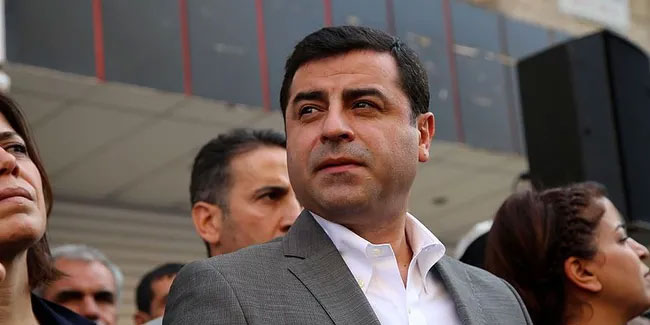 Selahattin Demirtaş 4 yıl 8 ay ceza aldığı dosyadan tahliye edildi