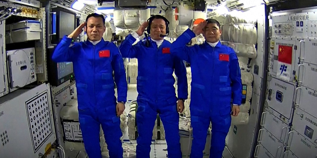 Çin istasyonundan ilk uzay yürüyüşü
