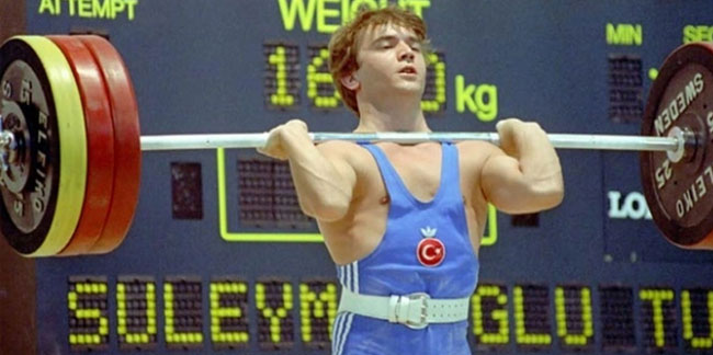 Naim Süleymanoğlu'nun rekorlarına hiçbir sporcu ulaşamadı!