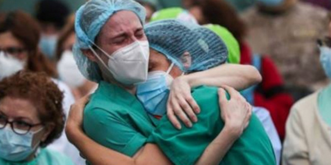 Brezilya'da son 24 saatte koronavirüsten 1212 ölüm daha