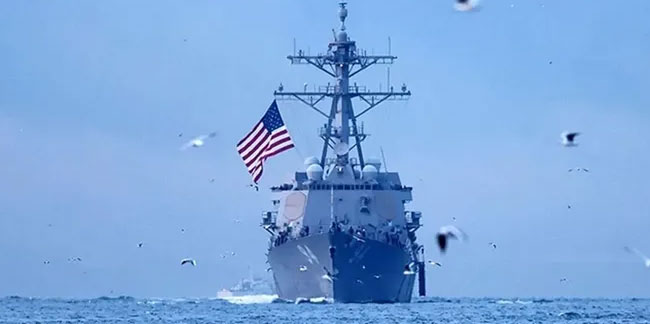 Güney Çin Denizi'nde Çin ile ABD arasında askeri gerilim