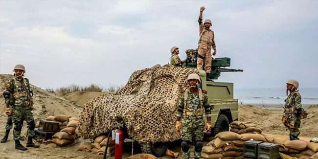 İran'dan Hürmüz Boğazı yakınlarında askeri tatbikat