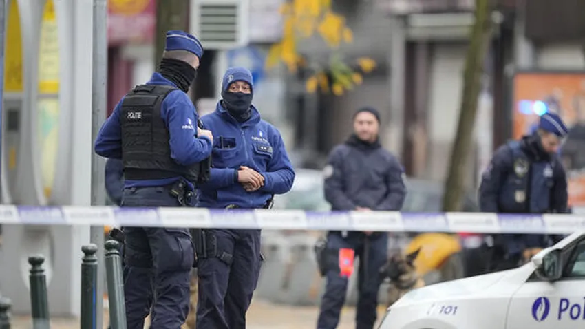 Belçika'da 30'a yakın okulda bomba ihbarı