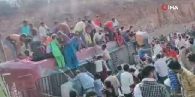 Hindistan'da göçmen işçileri taşıyan otobüs devrildi: 2 ölü