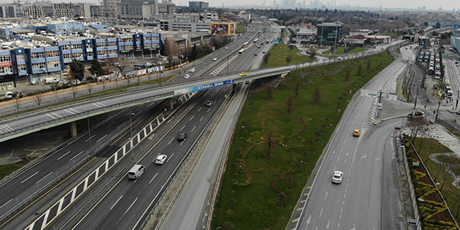 İstanbul'da yollar, kısıtlama kararıyla boş kaldı
