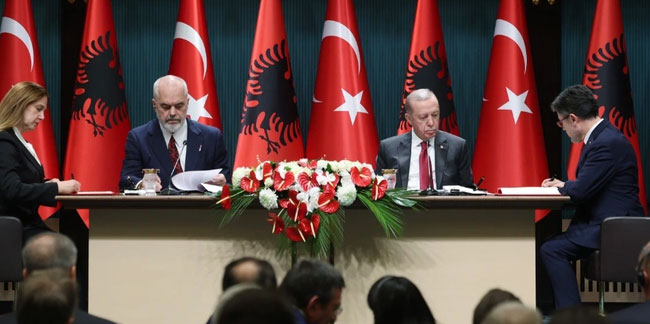 Türkiye ile Arnavutluk arasında 6 anlaşma imzalandı!