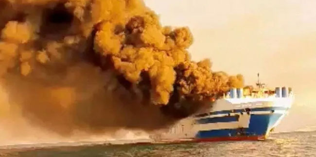 Yunanistan'da 290 yolcu taşıyan gemide yangın çıktı!