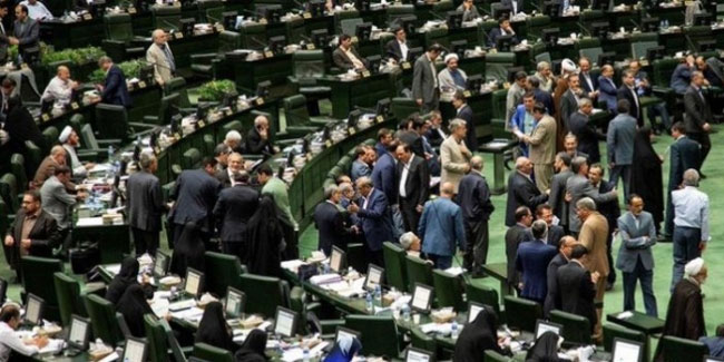 Muhafazakar İranlı siyasetçiden seçim kehaneti