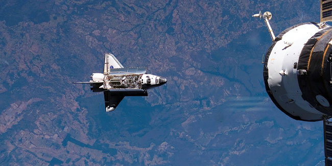 NASA 45 yaşındaki uzay aracından gizemli bildirimler alıyor