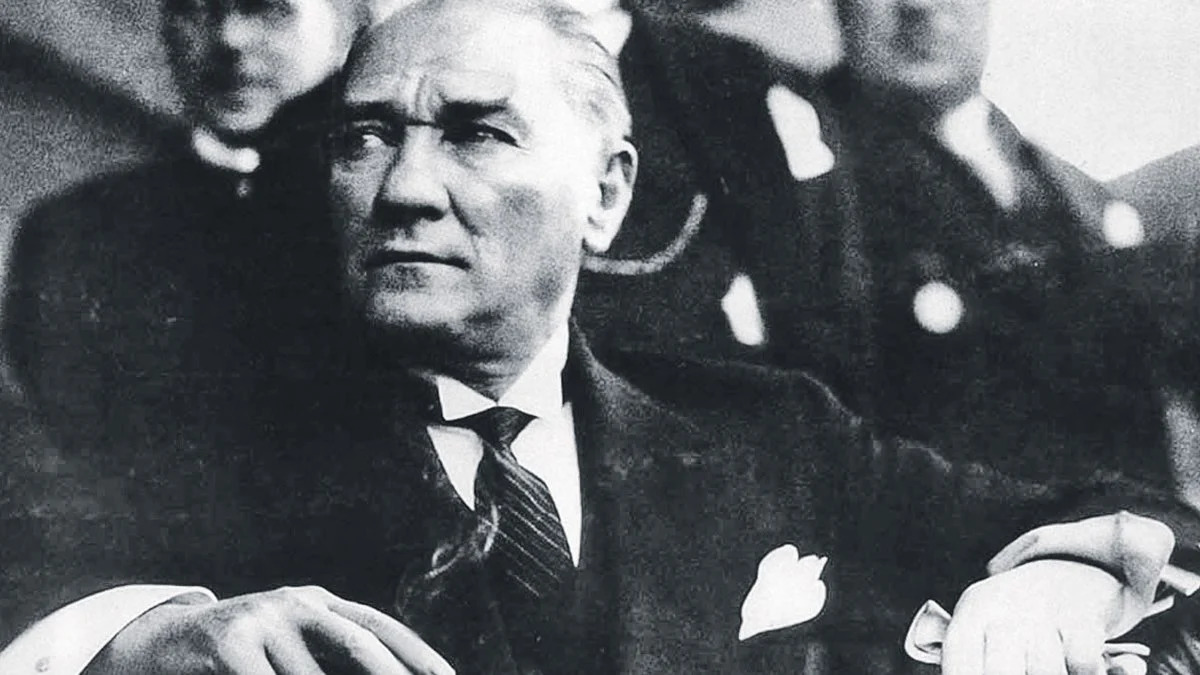 Atatürk yaşasaydı bugün hangi şarkıları severdi?