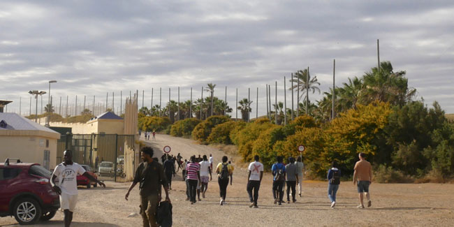 İspanya'ya Fas sınırından göçmen akını
