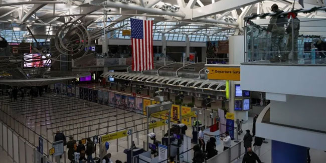 ABD'de yüzlerce uçak seferi iptal edildi