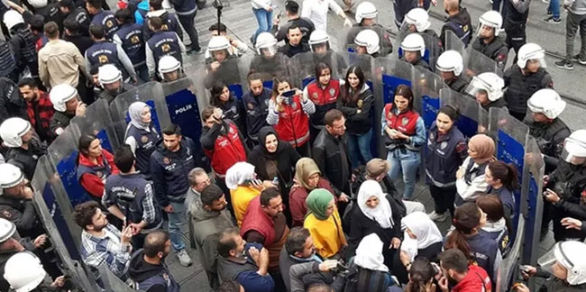 İstanbul'da izinsiz yürüyüşe polis müdahalesi: 121 gözaltı
