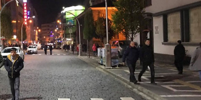 Trabzon'da Kahramanmaraş Caddesi araç trafiğine kapatıldı