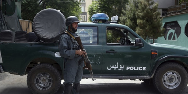 Afganistan'da pazar yerine roketli ve bombalı saldırı: 23 ölü