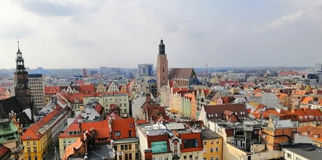 Polonya'da 3. kez karantina uygulaması başladı