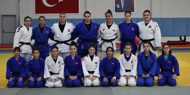 Genç Kadın Judo Milli Takımı turnuvaya Trabzon'da hazırlanıyor
