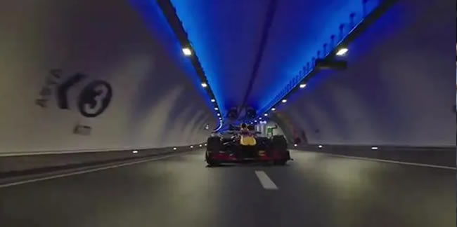 Formula 1 yarış aracı Avrasya Tüneli’nden geçti