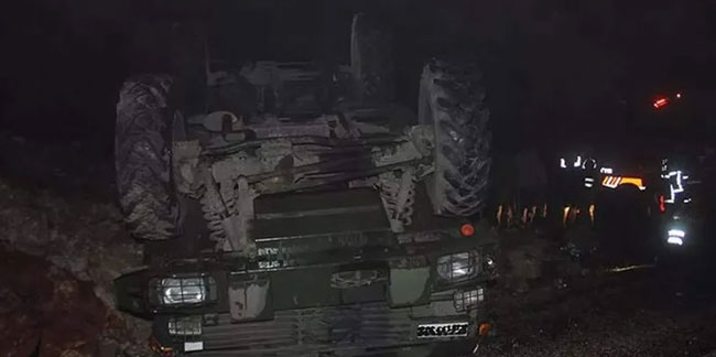Şırnak'ta askeri araç devrildi: 8 asker yaralandı!
