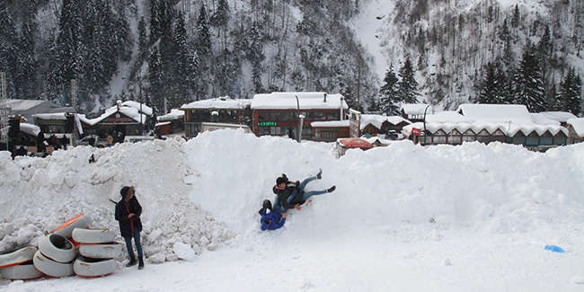 14. Ayder Kar Festivali renkli görüntülerle başladı