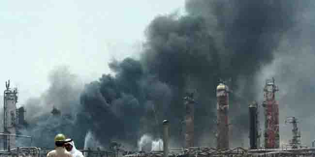 Kuveyt'in en büyük petrol rafinerisinde yangın: 10 yaralı