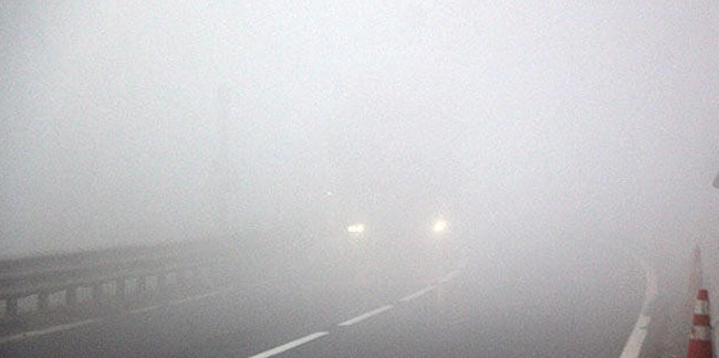Bolu Dağı'nda sis nedeniyle göz gözü görmüyor