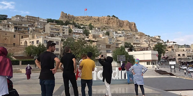 Mardin'e hafta sonu turist akını