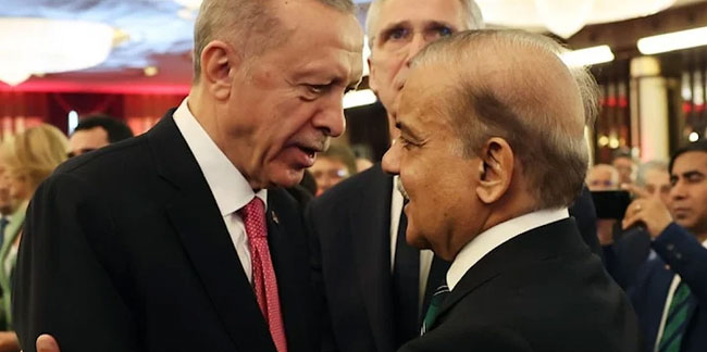 Pakistan Başbakanı’nın Erdoğan’a verdiği hediye gündem oldu