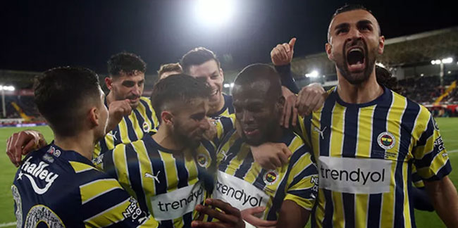 Fenerbahçe'nin konuğu Beşiktaş! Tam 8 futbolcu ceza sınırında