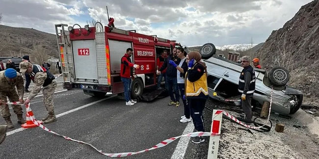 Gümüşhane'de korkunç kaza: Sürücü öldü, eşi yaralandı