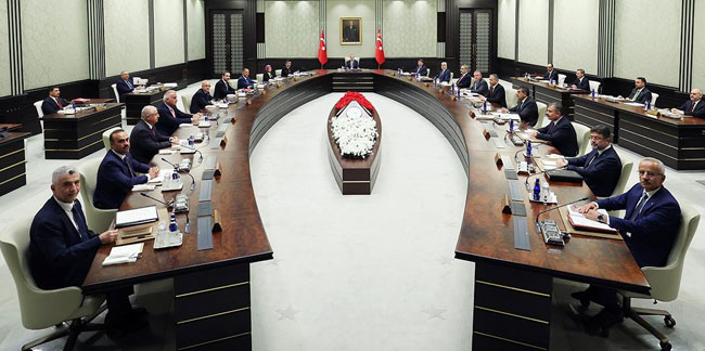 Kabine toplantısında gündem emekli zammı! Milyonların gözü Erdoğan'da