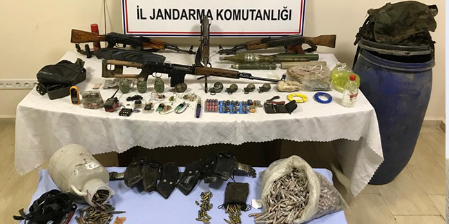 Bitlis’te teröristlere ait silah ve mühimmat ele geçirildi